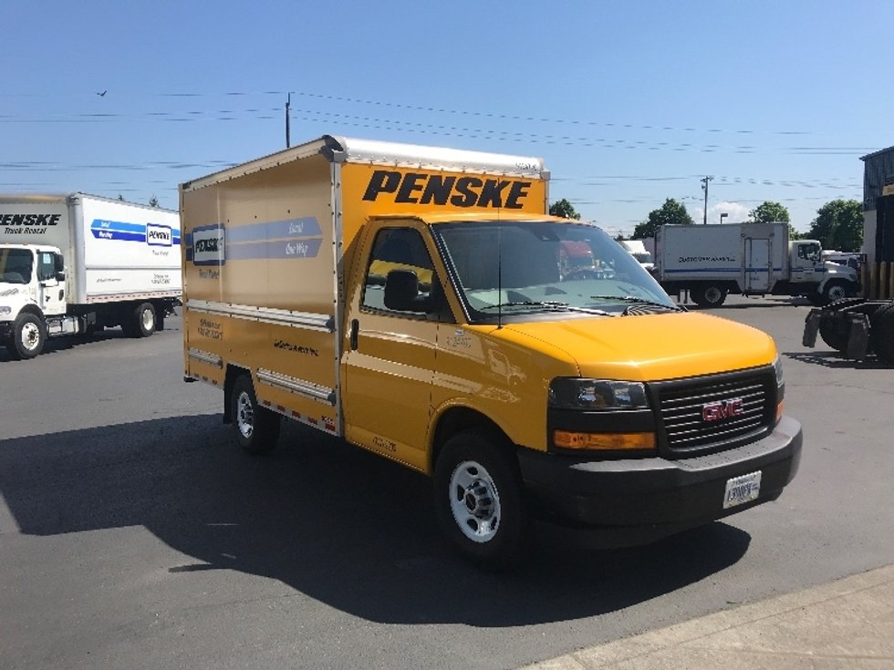 Used Light Duty Box Trucks for Sale in OR Penske Used Trucks
