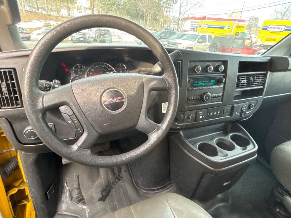 Light Duty Box Truck-Light and Medium Duty Trucks-GMC-2020-Savana G33503-Rockville-MD-100,079\n\t\tmiles-$ 24,250 - Image 17