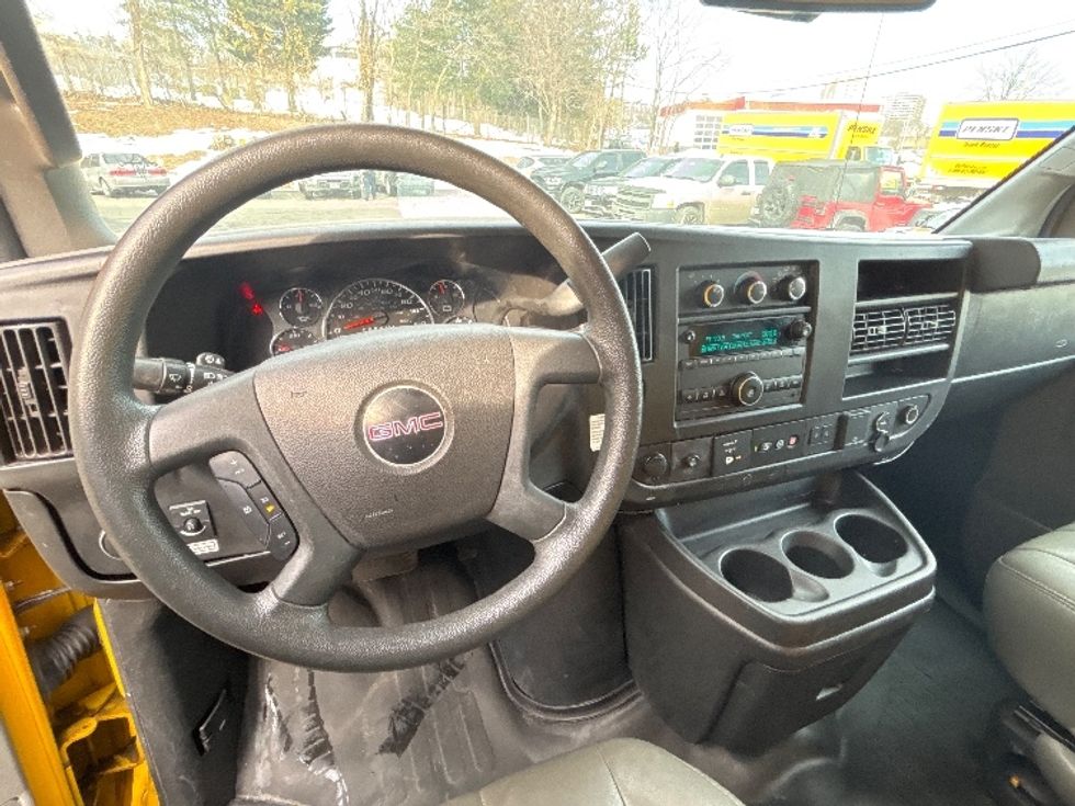 Light Duty Box Truck-Light and Medium Duty Trucks-GMC-2020-Savana G33503-Rockville-MD-100,079\n\t\tmiles-$ 24,250 - Image 18