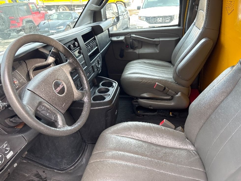 Light Duty Box Truck-Light and Medium Duty Trucks-GMC-2020-Savana G33503-Rockville-MD-100,079\n\t\tmiles-$ 24,250 - Image 19