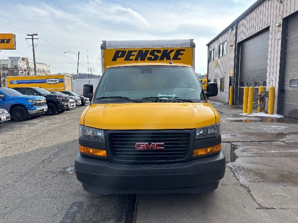 Light Duty Box Truck-Light and Medium Duty Trucks-GMC-2020-Savana G33503-Rockville-MD-100,079\n\t\tmiles-$ 24,250 - Image 2