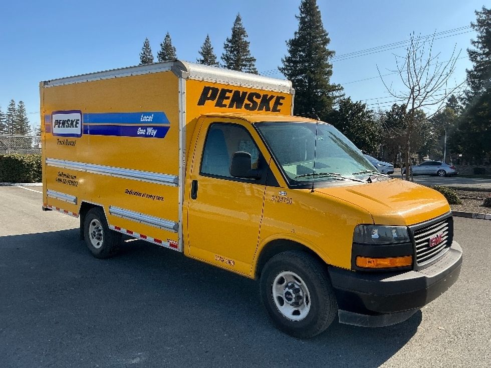 Light Duty Box Truck-Light and Medium Duty Trucks-GMC-2020-Savana G33503-Sacramento-CA-88,235\n\t\tmiles-$ 27,500 - Image 1