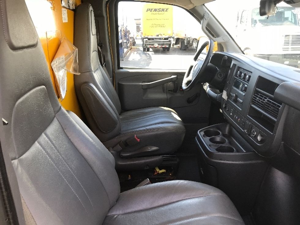 Light Duty Box Truck-Light and Medium Duty Trucks-GMC-2020-Savana G33503-West Columbia-SC-85,216\n\t\tmiles-$ 27,000 - Image 21