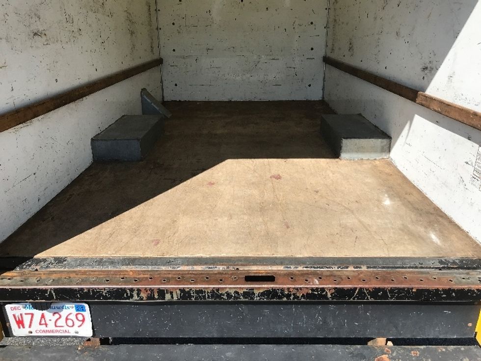 Light Duty Box Truck-Light and Medium Duty Trucks-GMC-2020-Savana G33503-West Columbia-SC-85,216\n\t\tmiles-$ 27,000 - Image 9