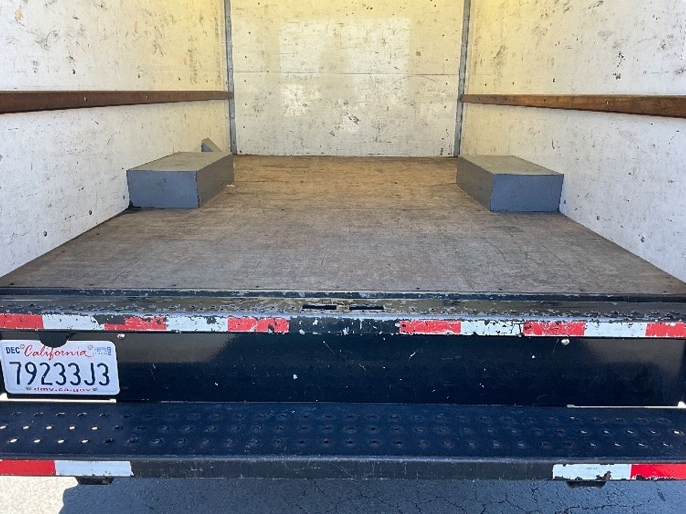 Light Duty Box Truck-Light and Medium Duty Trucks-GMC-2020-Savana G33503-West Sacramento-CA-80,291\n\t\tmiles-$ 28,500 - Image 8