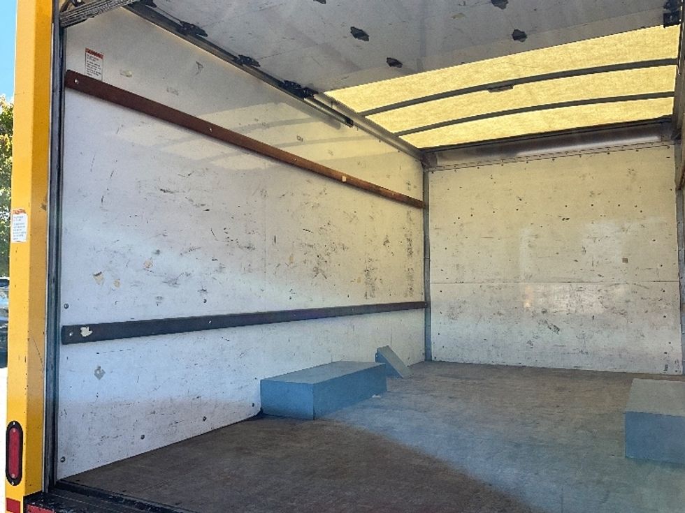 Light Duty Box Truck-Light and Medium Duty Trucks-GMC-2020-Savana G33503-West Sacramento-CA-80,291\n\t\tmiles-$ 28,500 - Image 9