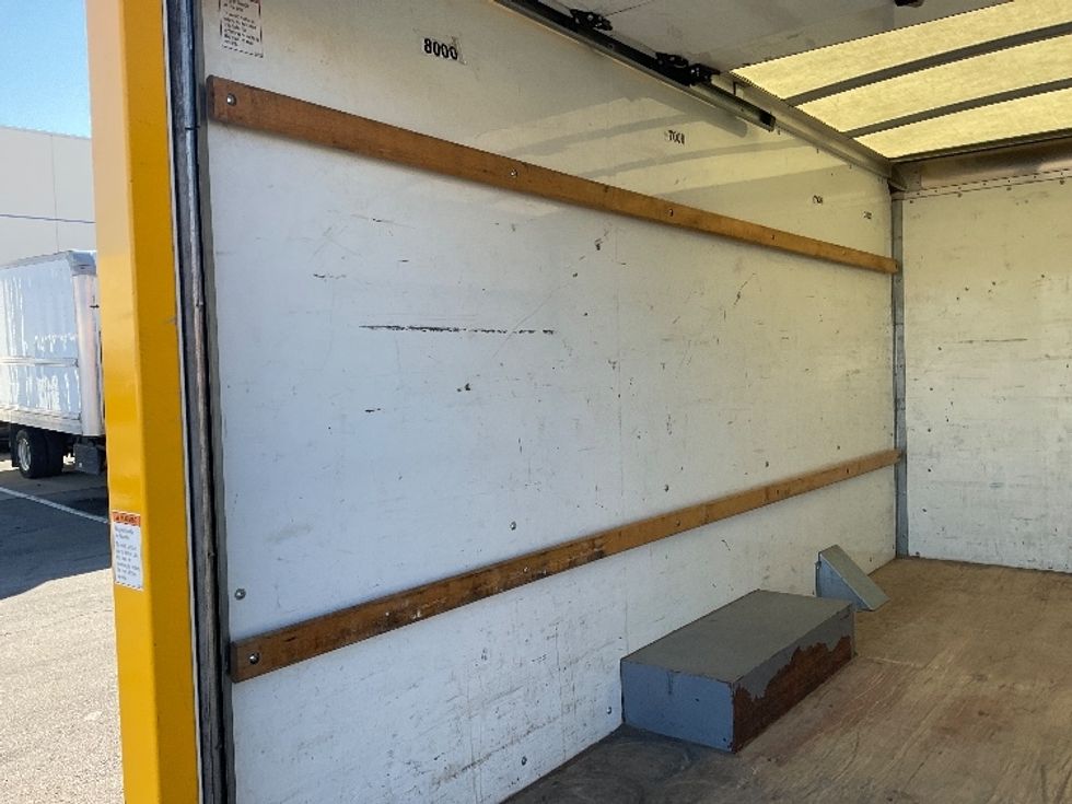 Light Duty Box Truck-Light and Medium Duty Trucks-GMC-2020-Savana G33503-West Sacramento-CA-82,758\n\t\tmiles-$ 28,250 - Image 10