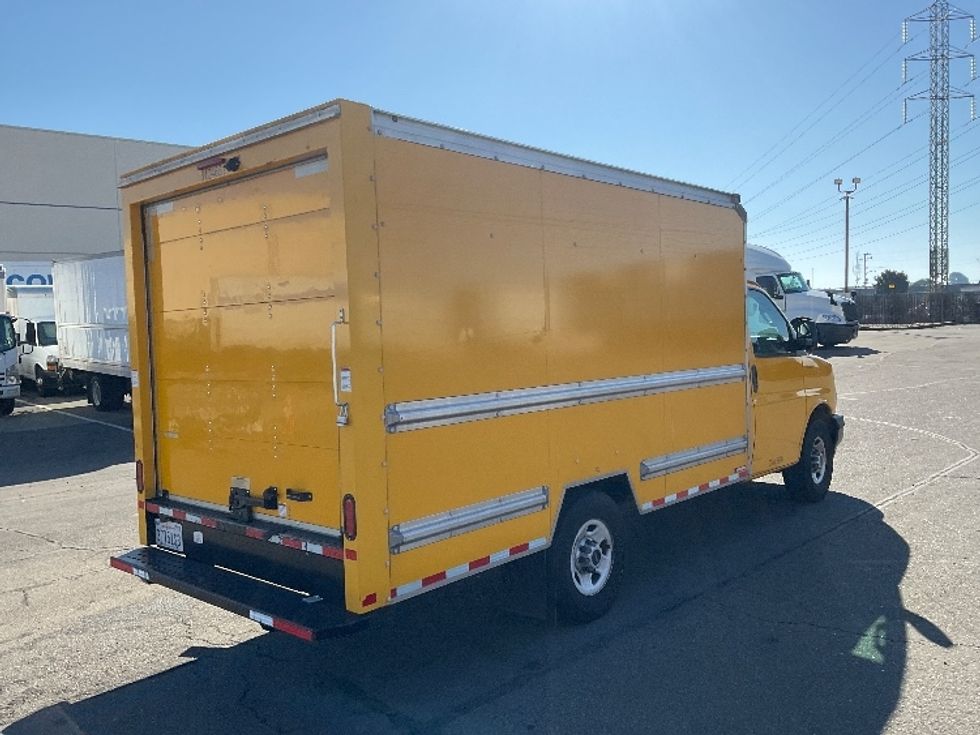 Light Duty Box Truck-Light and Medium Duty Trucks-GMC-2020-Savana G33503-West Sacramento-CA-82,758\n\t\tmiles-$ 28,250 - Image 12