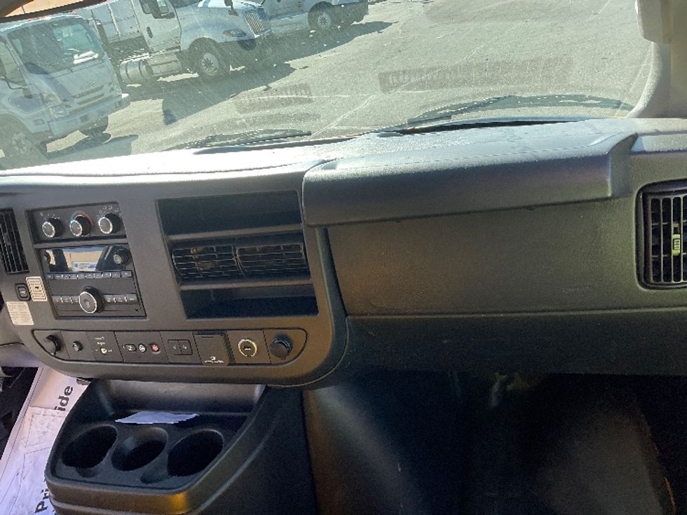 Light Duty Box Truck-Light and Medium Duty Trucks-GMC-2020-Savana G33503-West Sacramento-CA-82,758\n\t\tmiles-$ 28,250 - Image 20