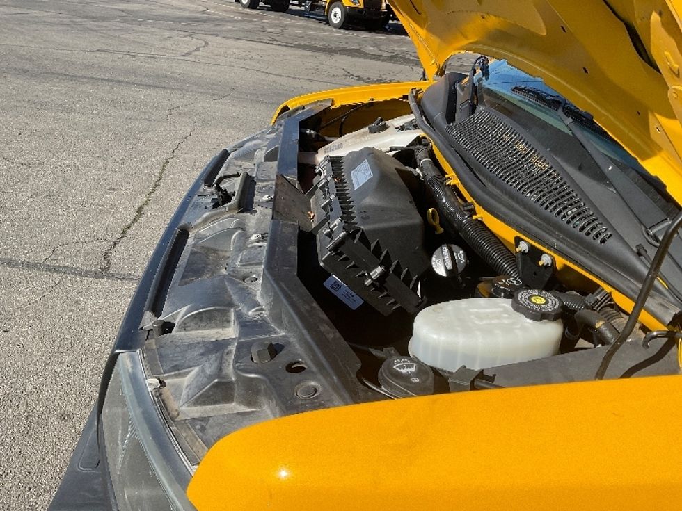 Light Duty Box Truck-Light and Medium Duty Trucks-GMC-2020-Savana G33503-West Sacramento-CA-82,758\n\t\tmiles-$ 28,250 - Image 23