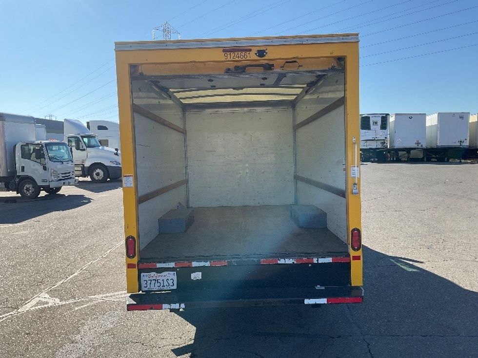 Light Duty Box Truck-Light and Medium Duty Trucks-GMC-2020-Savana G33503-West Sacramento-CA-82,758\n\t\tmiles-$ 28,250 - Image 8