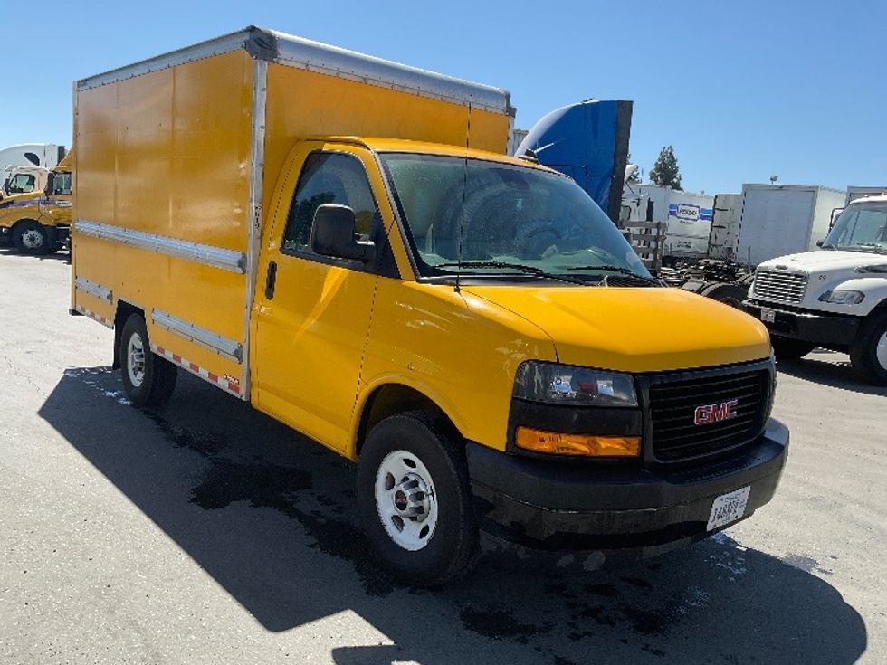 Used GMC Light Duty Box Trucks for Sale in CA Penske Used Trucks