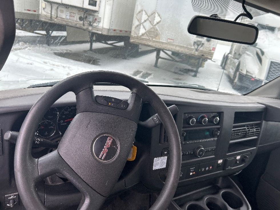 Light Duty Box Truck-Light and Medium Duty Trucks-GMC-2020-Savana G33803-Goshen-IN-155,423\n\t\tmiles-$ 20,000 - Image 17