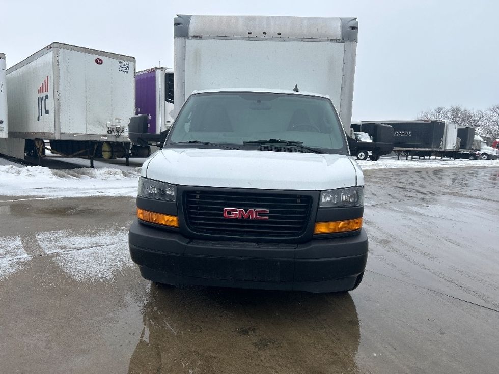 Light Duty Box Truck-Light and Medium Duty Trucks-GMC-2020-Savana G33803-Goshen-IN-155,423\n\t\tmiles-$ 20,000 - Image 2