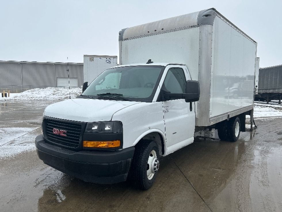 Light Duty Box Truck-Light and Medium Duty Trucks-GMC-2020-Savana G33803-Goshen-IN-155,423\n\t\tmiles-$ 20,000 - Image 3