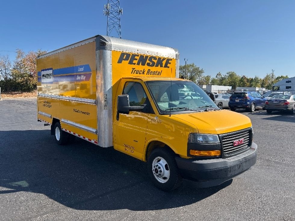 Light Duty Box Truck-Light and Medium Duty Trucks-GMC-2020-Savana G33903-Akron-OH-91,581\n\t\tmiles-$ 26,250 - Image 1