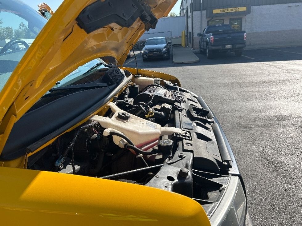 Light Duty Box Truck-Light and Medium Duty Trucks-GMC-2020-Savana G33903-Akron-OH-91,581\n\t\tmiles-$ 26,250 - Image 23