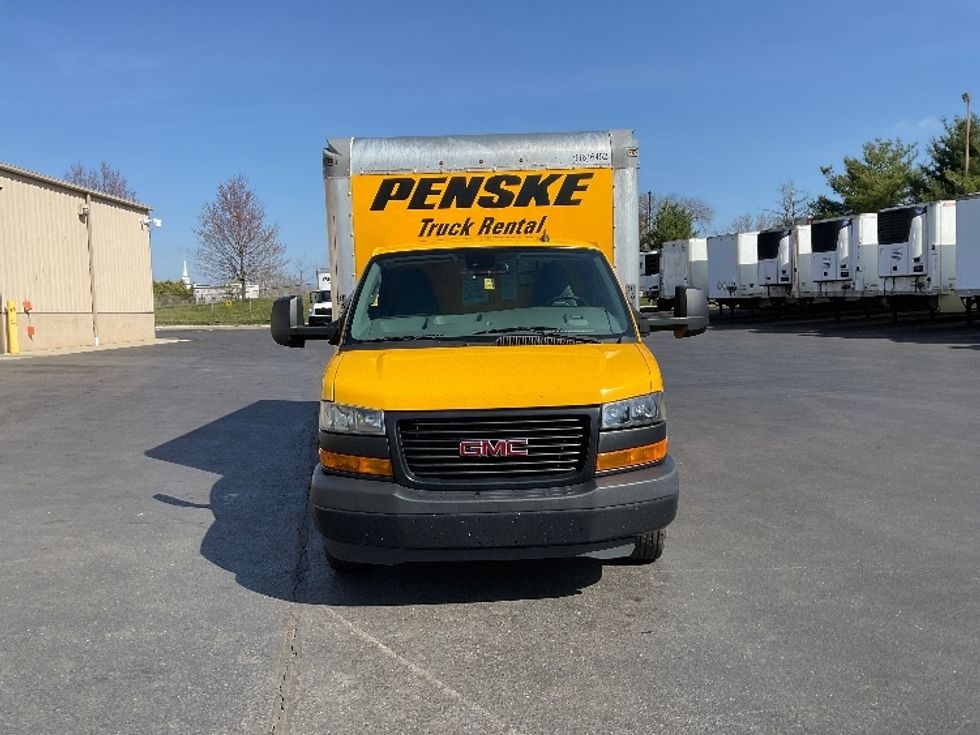 Light Duty Box Truck-Light and Medium Duty Trucks-GMC-2020-Savana G33903-Allentown-PA-101,099\n\t\tmiles-$ 24,250 - Image 2