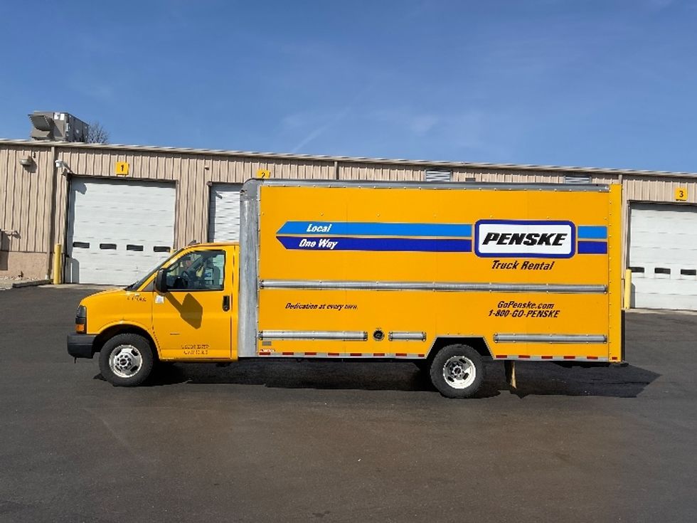 Light Duty Box Truck-Light and Medium Duty Trucks-GMC-2020-Savana G33903-Allentown-PA-101,099\n\t\tmiles-$ 24,250 - Image 4