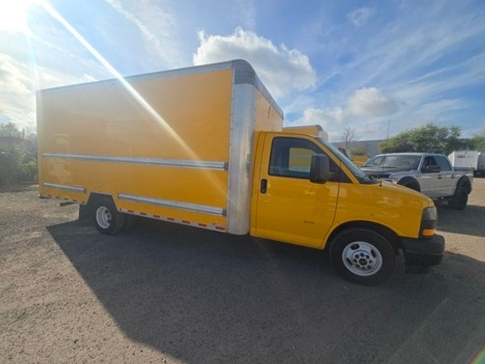 Light Duty Box Truck-Light and Medium Duty Trucks-GMC-2020-Savana G33903-Apopka-FL-108,722\n\t\tmiles-$ 26,750 - Image 13