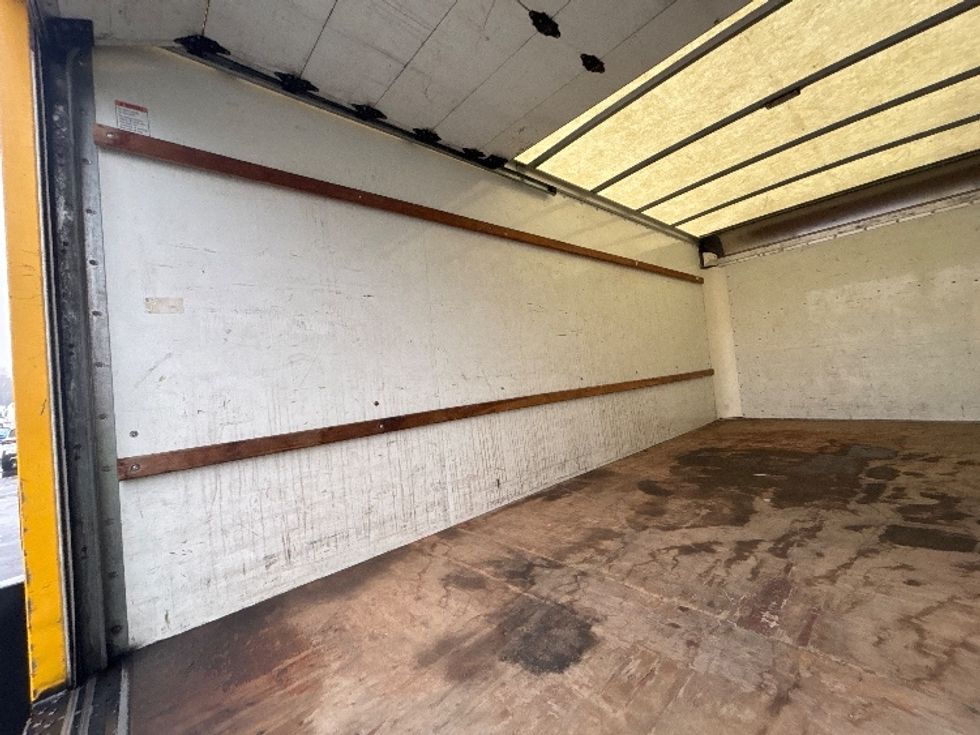 Light Duty Box Truck-Light and Medium Duty Trucks-GMC-2020-Savana G33903-Atlanta-GA-94,244\n\t\tmiles-$ 26,750 - Image 11