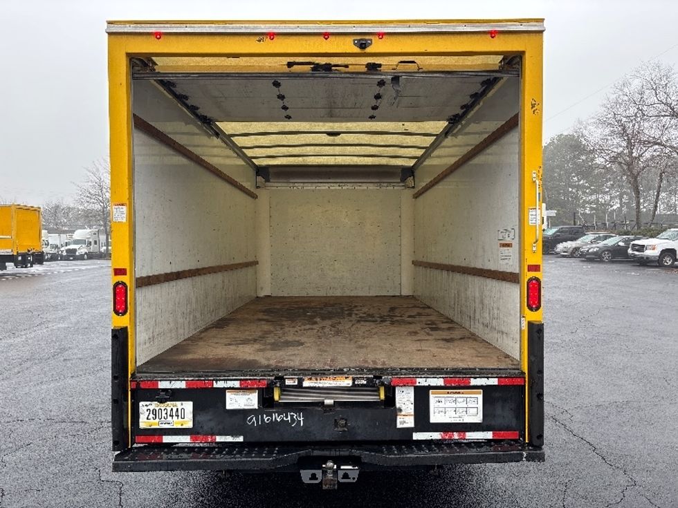 Light Duty Box Truck-Light and Medium Duty Trucks-GMC-2020-Savana G33903-Atlanta-GA-94,244\n\t\tmiles-$ 26,750 - Image 8