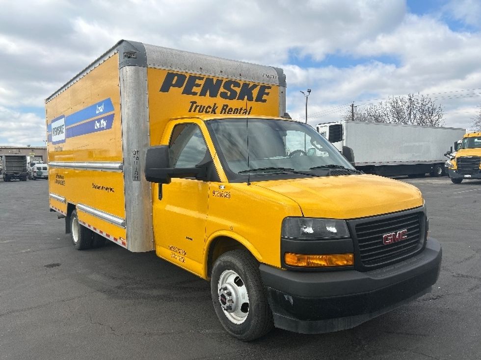 Light Duty Box Truck-Light and Medium Duty Trucks-GMC-2020-Savana G33903-Bakersfield-CA-112,694\n\t\tmiles-$ 26,250 - Image 1
