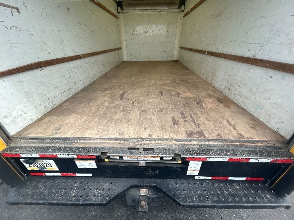 Light Duty Box Truck-Light and Medium Duty Trucks-GMC-2020-Savana G33903-Bakersfield-CA-112,694\n\t\tmiles-$ 26,250 - Image 10