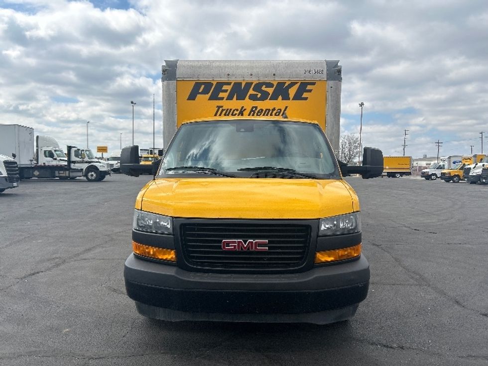 Light Duty Box Truck-Light and Medium Duty Trucks-GMC-2020-Savana G33903-Bakersfield-CA-112,694\n\t\tmiles-$ 26,250 - Image 2