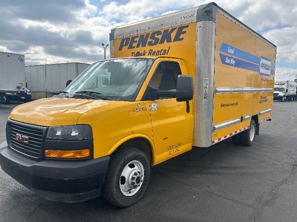 Light Duty Box Truck-Light and Medium Duty Trucks-GMC-2020-Savana G33903-Bakersfield-CA-112,694\n\t\tmiles-$ 26,250 - Image 3