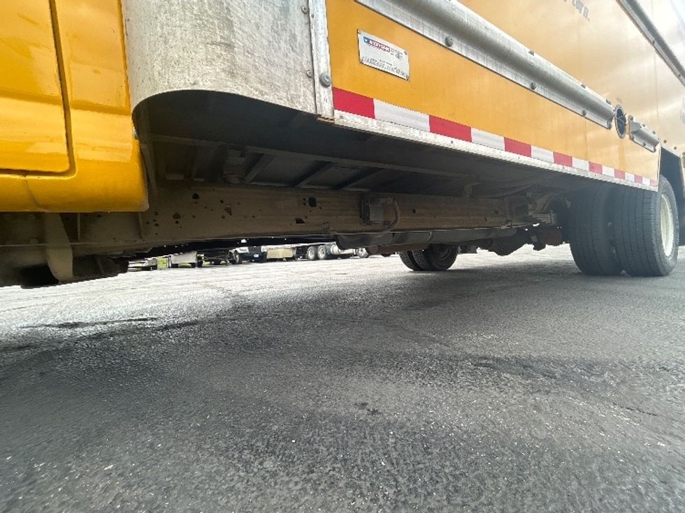 Light Duty Box Truck-Light and Medium Duty Trucks-GMC-2020-Savana G33903-Bakersfield-CA-112,694\n\t\tmiles-$ 26,250 - Image 5