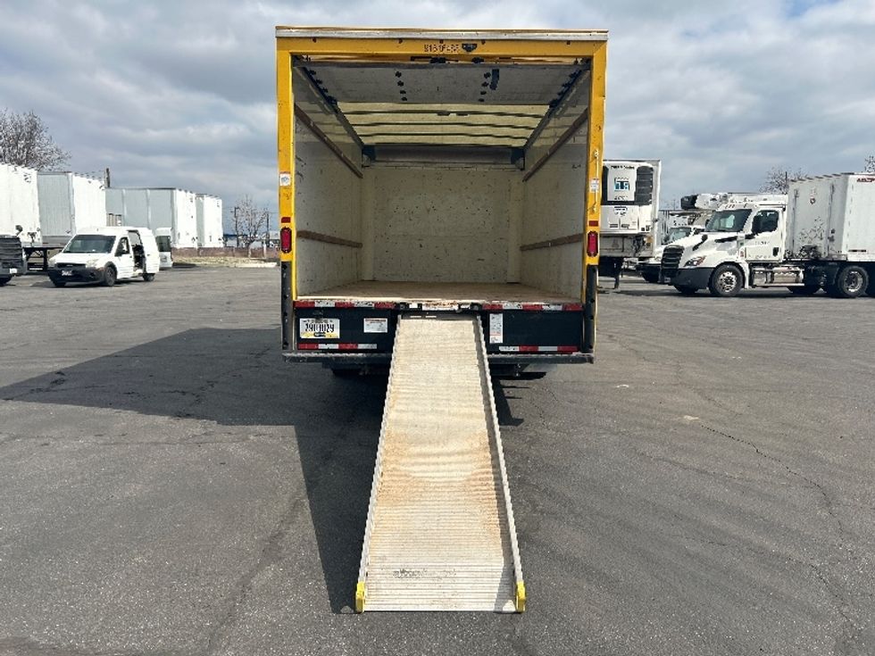 Light Duty Box Truck-Light and Medium Duty Trucks-GMC-2020-Savana G33903-Bakersfield-CA-112,694\n\t\tmiles-$ 26,250 - Image 9
