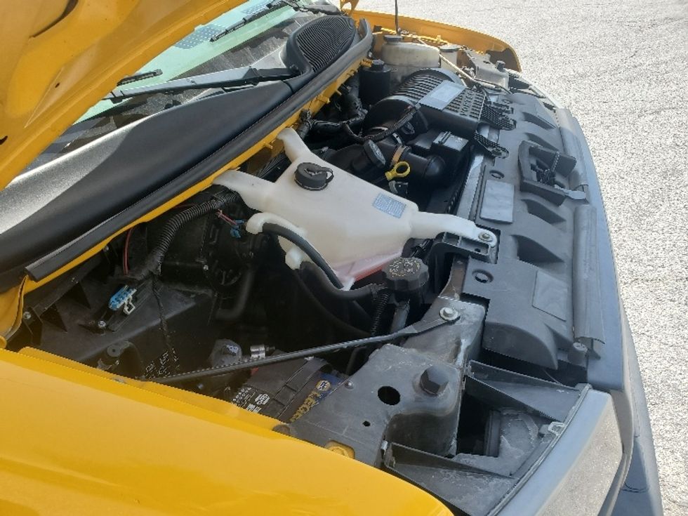 Light Duty Box Truck-Light and Medium Duty Trucks-GMC-2020-Savana G33903-Baltimore-MD-75,412\n\t\tmiles-$ 31,000 - Image 21