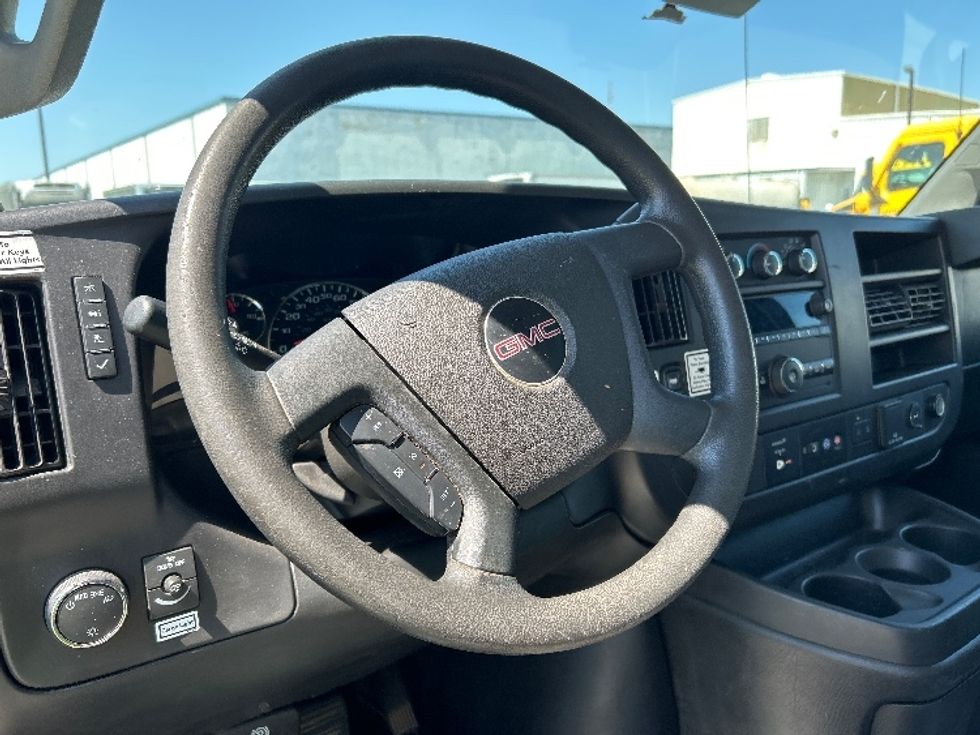 Light Duty Box Truck-Light and Medium Duty Trucks-GMC-2020-Savana G33903-Baton Rouge-LA-116,322\n\t\tmiles-$ 26,250 - Image 13