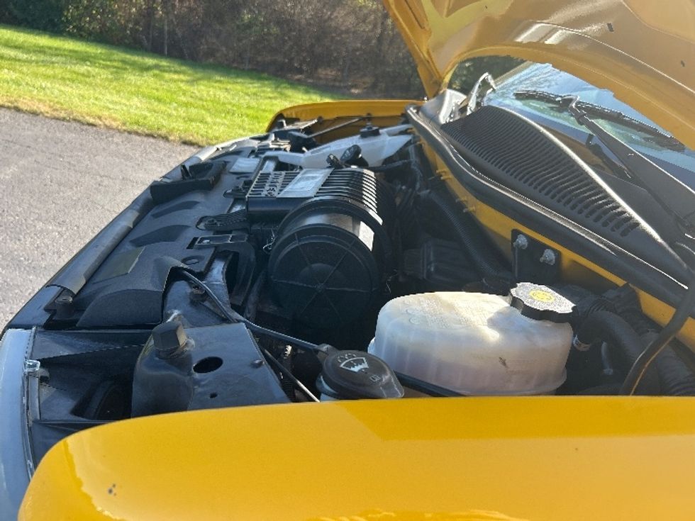 Light Duty Box Truck-Light and Medium Duty Trucks-GMC-2020-Savana G33903-Bensalem-PA-106,713\n\t\tmiles-$ 23,500 - Image 24