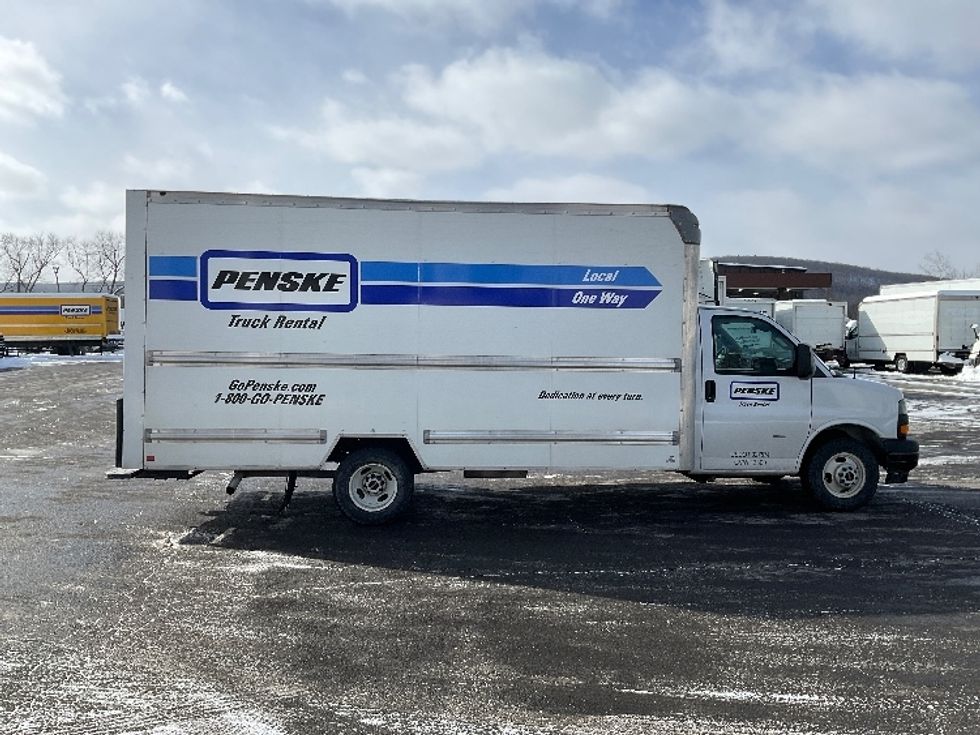 Light Duty Box Truck-Light and Medium Duty Trucks-GMC-2020-Savana G33903-Binghamton-NY-103,089\n\t\tmiles-$ 26,000 - Image 14