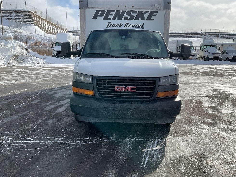 Light Duty Box Truck-Light and Medium Duty Trucks-GMC-2020-Savana G33903-Binghamton-NY-103,089\n\t\tmiles-$ 26,000 - Image 2