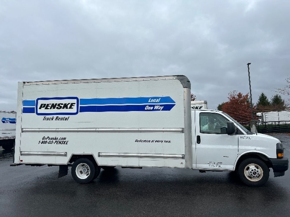 Light Duty Box Truck-Light and Medium Duty Trucks-GMC-2020-Savana G33903-Braintree-MA-65,880\n\t\tmiles-$ 30,750 - Image 15