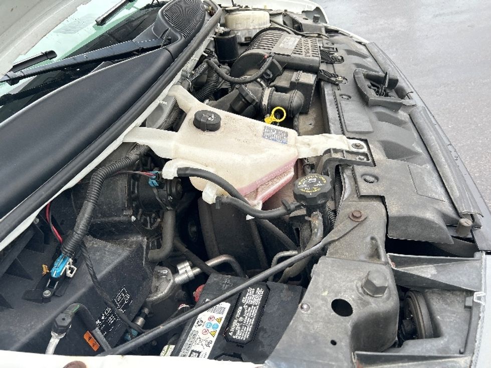 Light Duty Box Truck-Light and Medium Duty Trucks-GMC-2020-Savana G33903-Braintree-MA-65,880\n\t\tmiles-$ 30,750 - Image 23