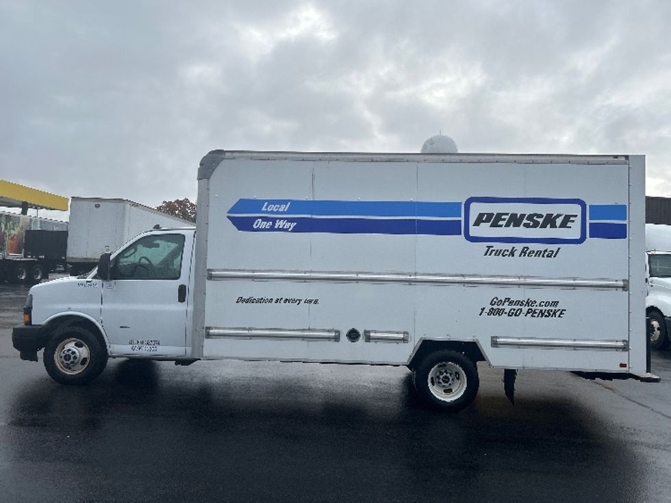 2020 Gmc Savana 3500 Cutaway photo 4