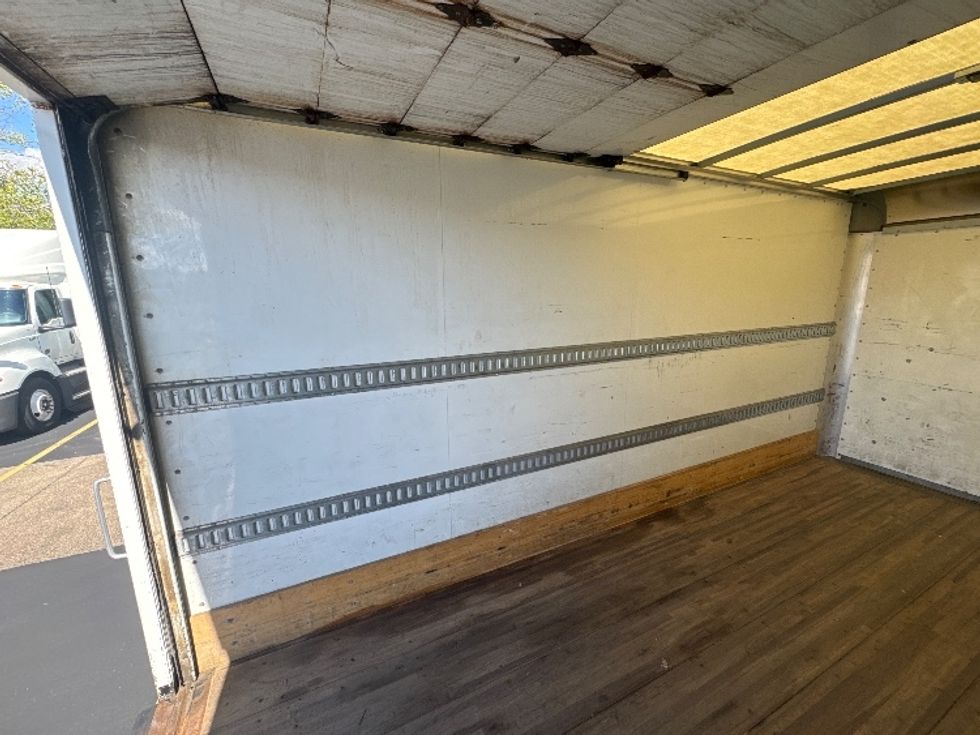 Light Duty Box Truck-Light and Medium Duty Trucks-GMC-2020-Savana G33903-Brooklyn Park-MN-162,177\n\t\tmiles-$ 18,750 - Image 10
