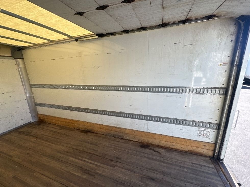 Light Duty Box Truck-Light and Medium Duty Trucks-GMC-2020-Savana G33903-Brooklyn Park-MN-162,177\n\t\tmiles-$ 18,750 - Image 11