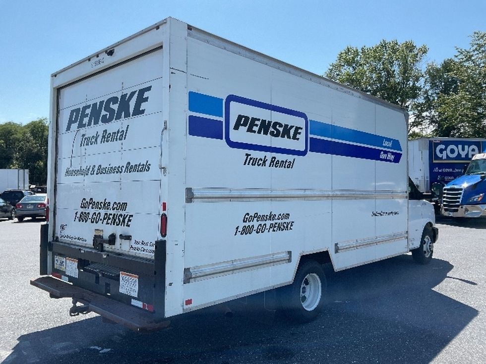 Light Duty Box Truck-Light and Medium Duty Trucks-GMC-2020-Savana G33903-Carlisle-PA-100,548\n\t\tmiles-$ 27,750 - Image 13