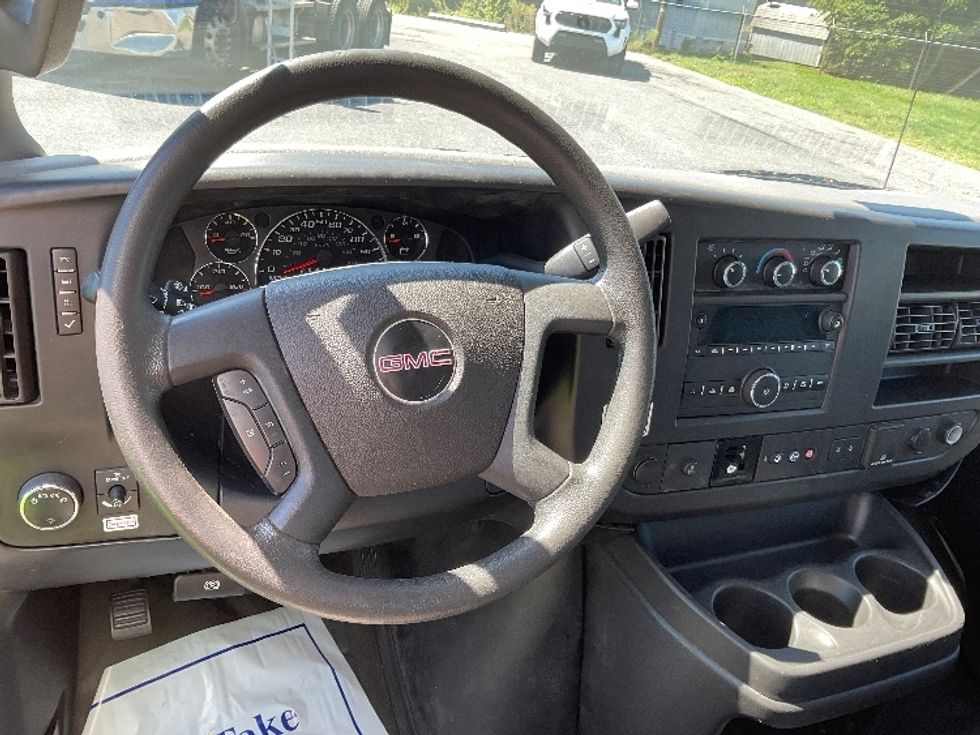 Light Duty Box Truck-Light and Medium Duty Trucks-GMC-2020-Savana G33903-Carlisle-PA-100,548\n\t\tmiles-$ 27,750 - Image 18