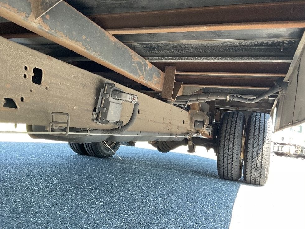 Light Duty Box Truck-Light and Medium Duty Trucks-GMC-2020-Savana G33903-Carlisle-PA-100,548\n\t\tmiles-$ 27,750 - Image 5