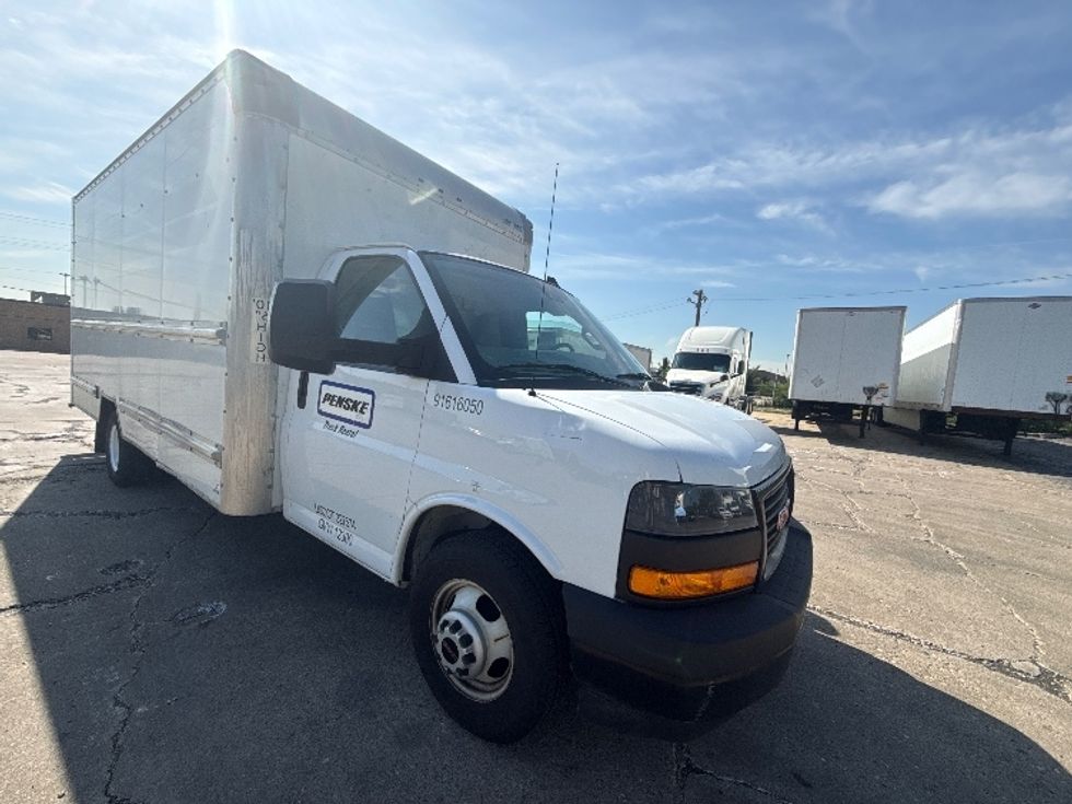 Light Duty Box Truck-Light and Medium Duty Trucks-GMC-2020-Savana G33903-Chicago (Melrose Park)-IL-100,548\n\t\tmiles-$ 27,250 - Image 1