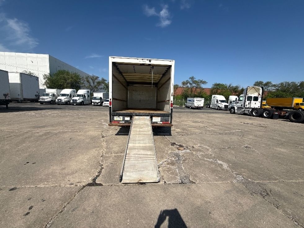 Light Duty Box Truck-Light and Medium Duty Trucks-GMC-2020-Savana G33903-Chicago (Melrose Park)-IL-100,548\n\t\tmiles-$ 27,250 - Image 9