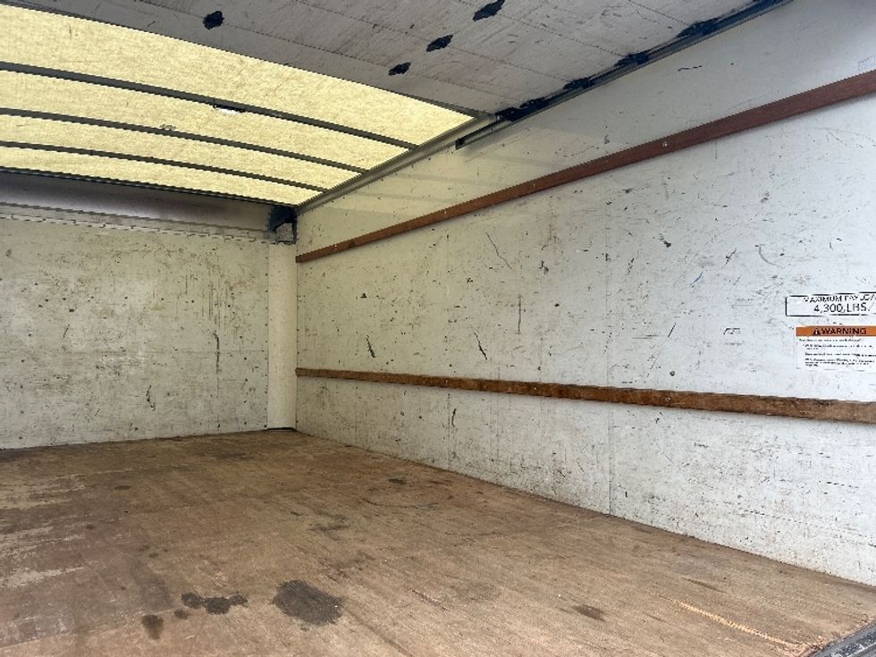 Light Duty Box Truck-Light and Medium Duty Trucks-GMC-2020-Savana G33903-Conover-NC-100,573\n\t\tmiles-$ 25,000 - Image 12