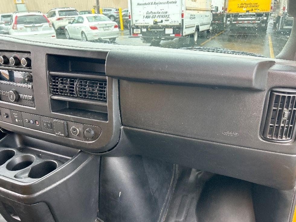 Light Duty Box Truck-Light and Medium Duty Trucks-GMC-2020-Savana G33903-Conover-NC-100,573\n\t\tmiles-$ 25,000 - Image 21