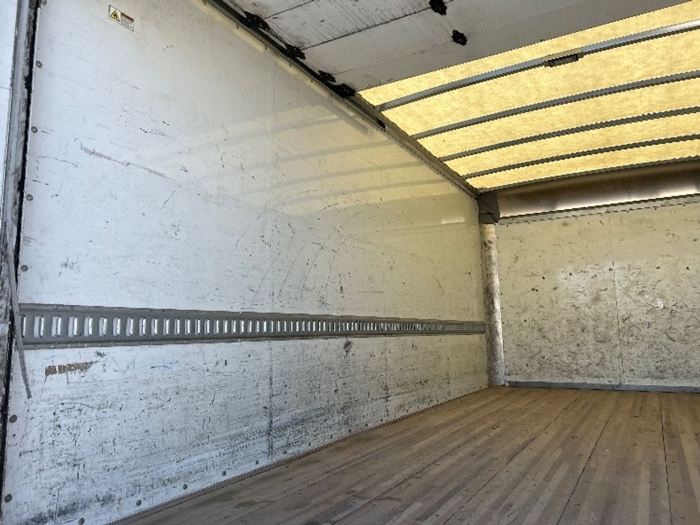 Light Duty Box Truck-Light and Medium Duty Trucks-GMC-2020-Savana G33903-Des Moines-IA-114,588\n\t\tmiles-$ 26,250 - Image 11